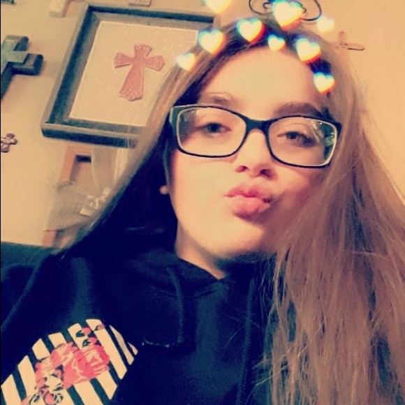 laura02784
